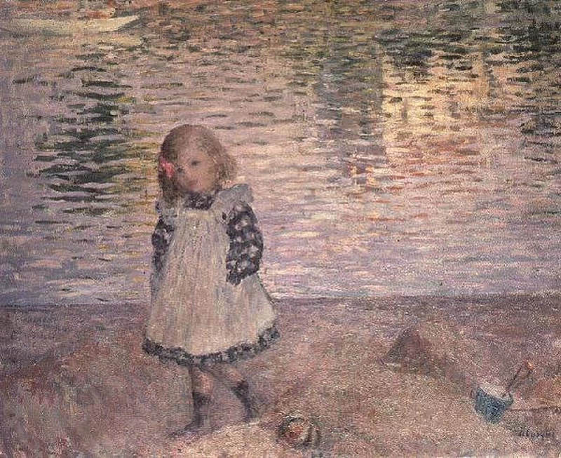 Giovane ragazza sulla spiaggia